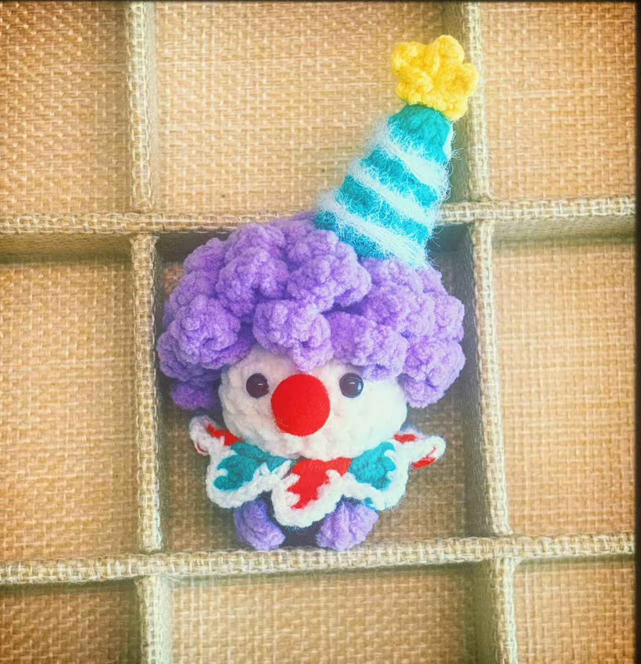 Handcrafted Crochet Clown Keychain & Figurine Collection – 10 Unique DIY Styles with Wooden Base (Gift Ideas for Adults & Kids)