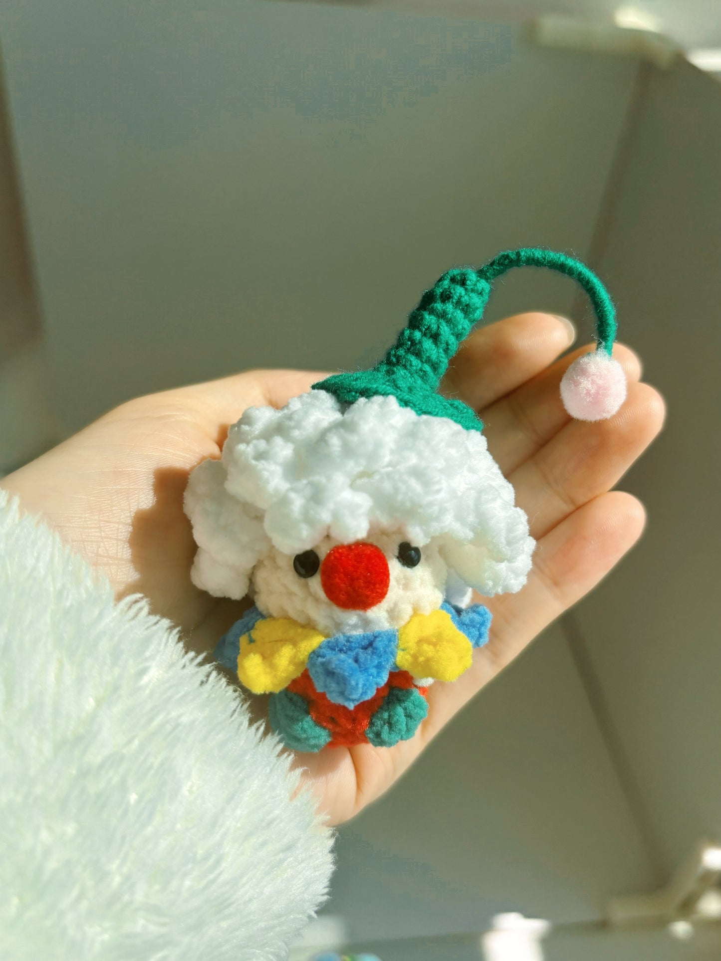 Handcrafted Crochet Clown Keychain & Figurine Collection – 10 Unique DIY Styles with Wooden Base (Gift Ideas for Adults & Kids)