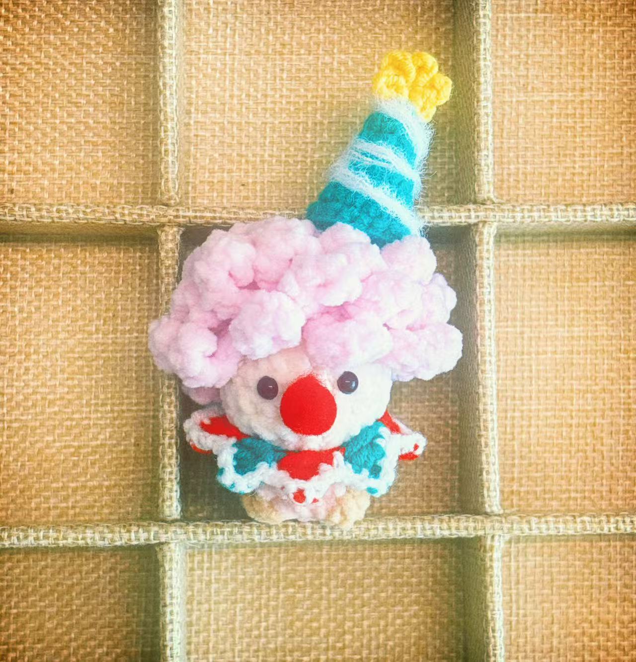 Handcrafted Crochet Clown Keychain & Figurine Collection – 10 Unique DIY Styles with Wooden Base (Gift Ideas for Adults & Kids)